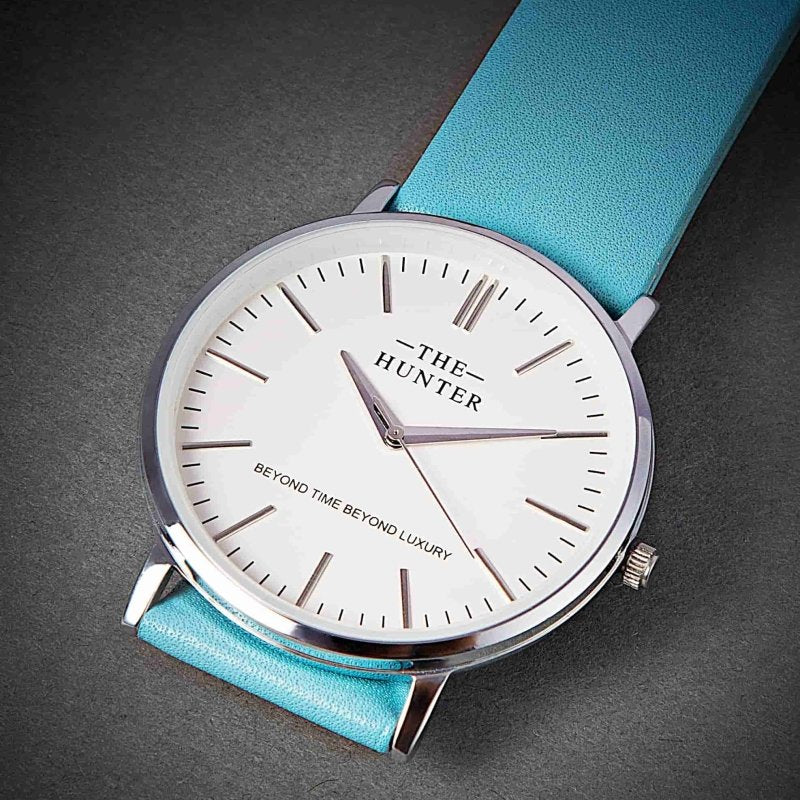 Celestial Grace: The Hunter's White Dial Masterpiece H1048watch